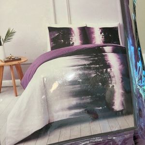 Vince Camuto Queen/Full Duvet and Shams